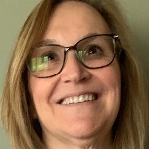 Meet your Posher, Edie